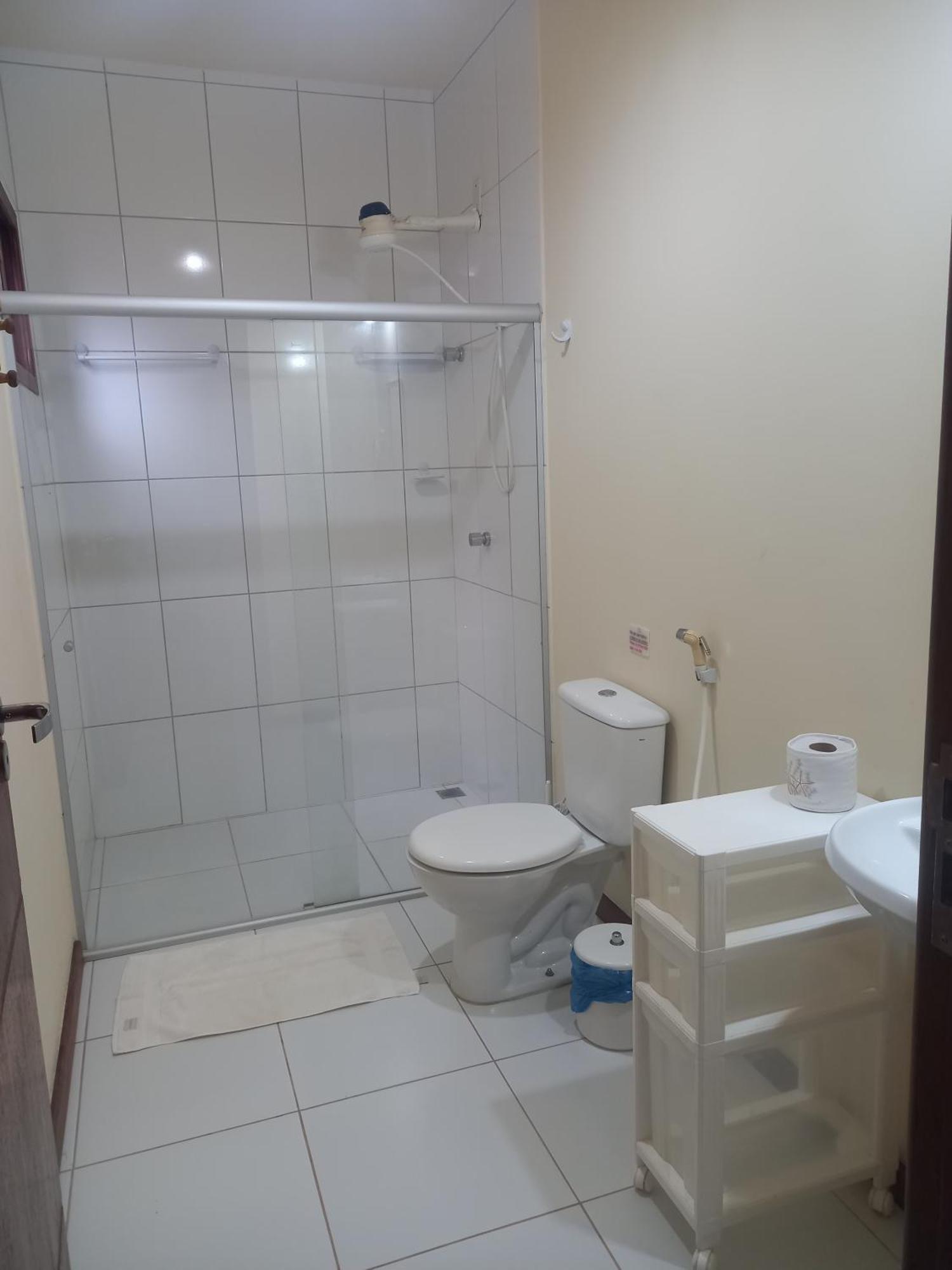Cais Dourado Inn *
